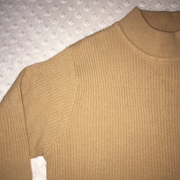 Sweater - Picture 7 of 8